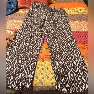 Wide leg pants